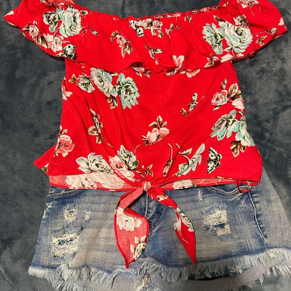 Tropical crop top ♥️